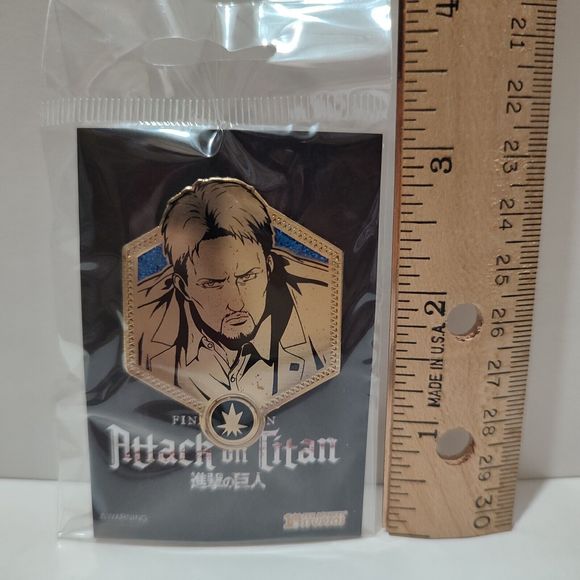Attack on Titan Reiner Braun Golden Series Enamel Pin Official AoT Collectible - Picture 3 of 3